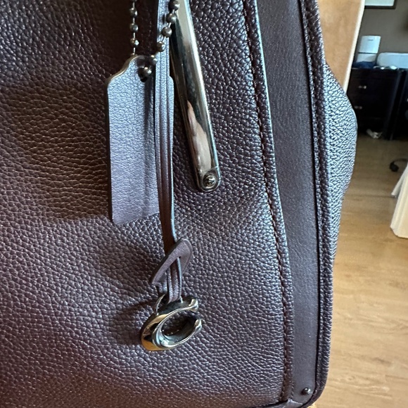 38550 - Coach Dreamer 36 in Pebble Leather - Picture 14 of 15